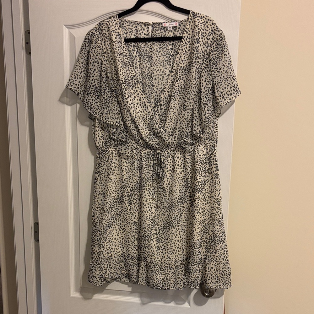 Elegant Black and White Patterned Dress